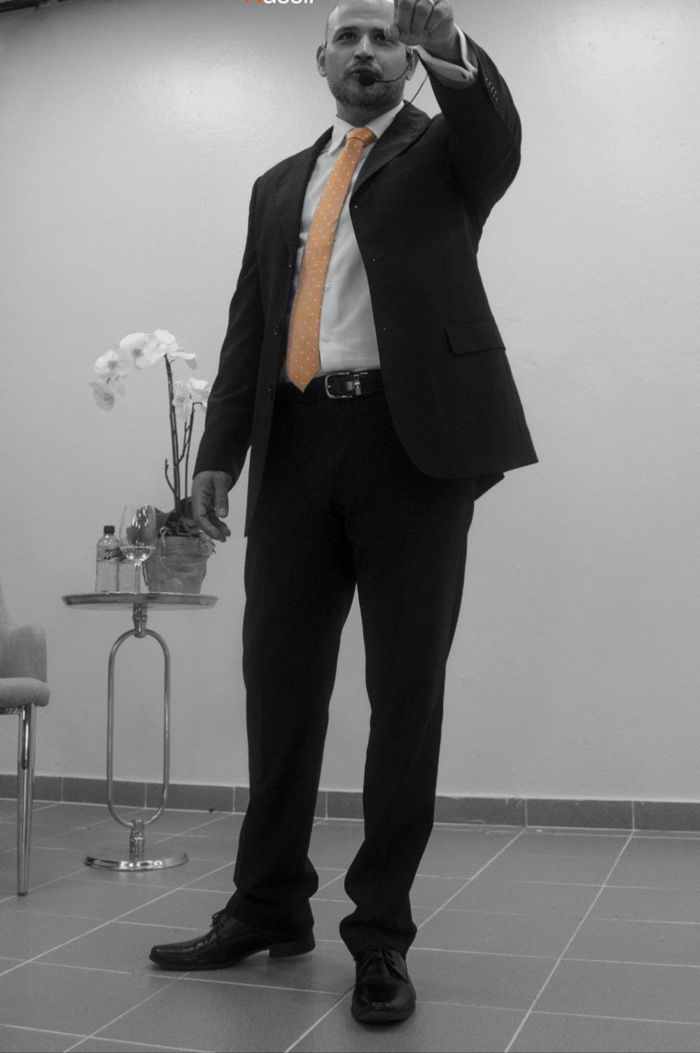 Nassir Yaport liderando con autoridad